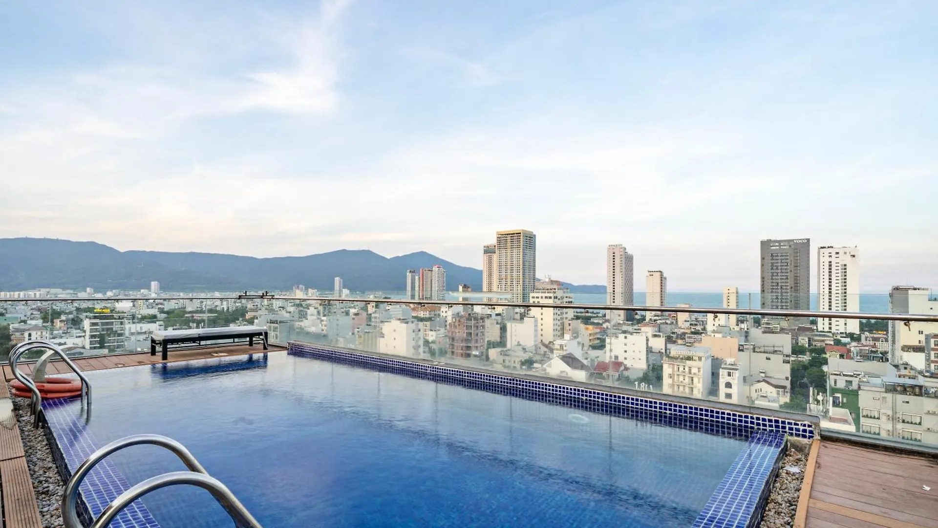 The Dream Beach Hotel Danang 3*, Da Nang Vietnam